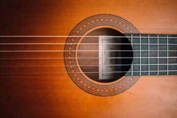 Reparation av gitarr utförs av André Ferrandi
