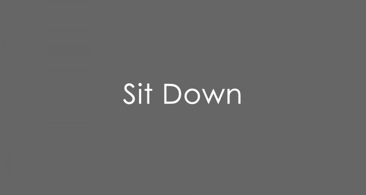 Sit Down Västerås läktare stolar bord staket publik